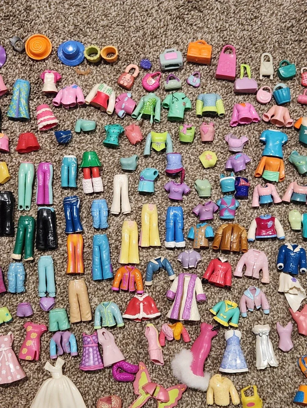 MASSIVE Vintage Y2K Polly Pocket Lot of 225+ Dolls, Rubber Clothes & Accessories